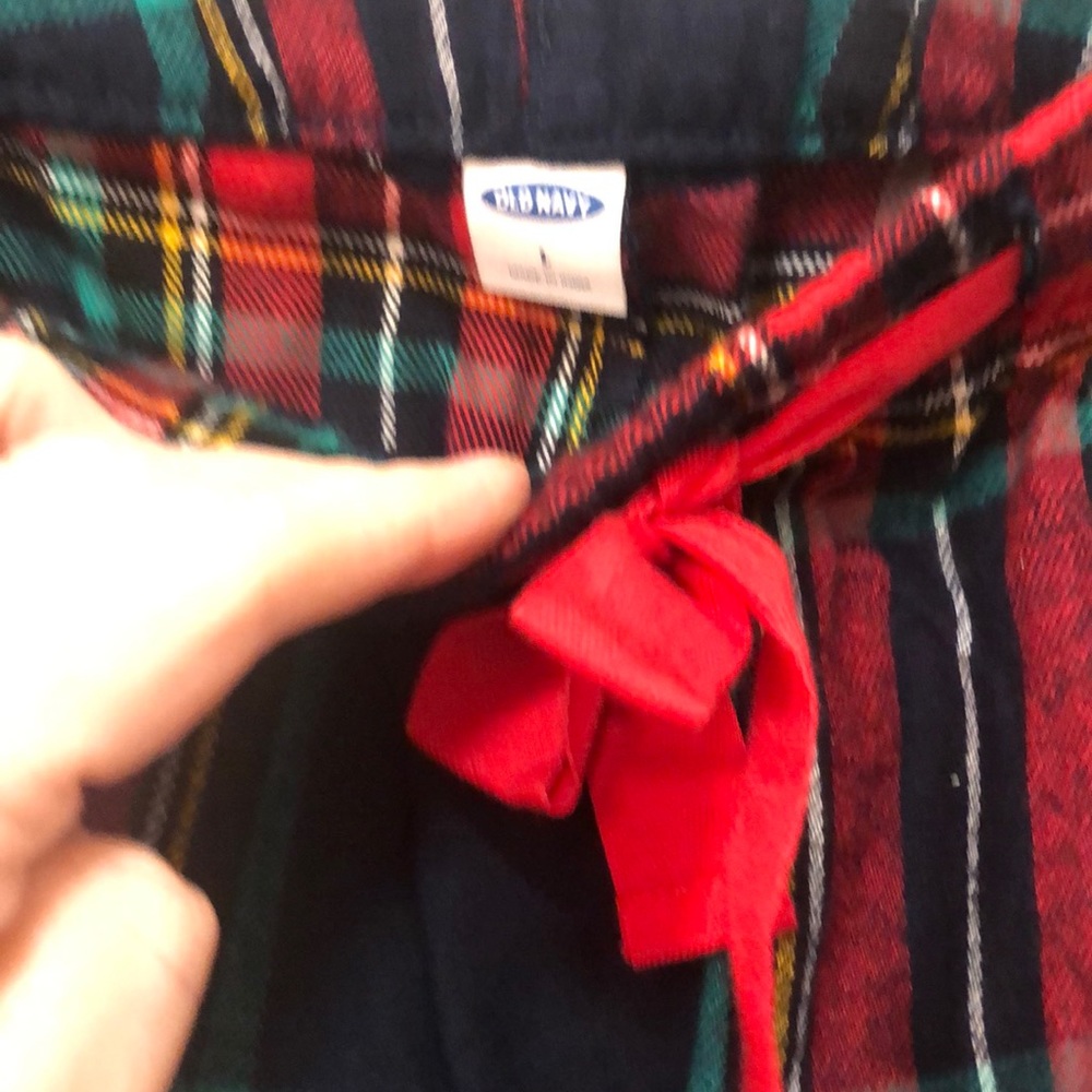 Old Navy plaid Pajama pants - NWT size L - Picture 2 of 4